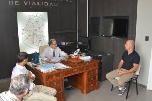 Piden por el camino a Puerto Curtiembre