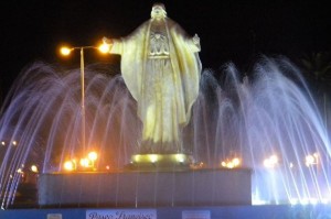 Viale celebra en el Paseo Francisco.
