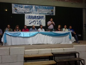 Ante unos quinientos militantes 