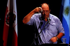 Sanz impuso su postura.