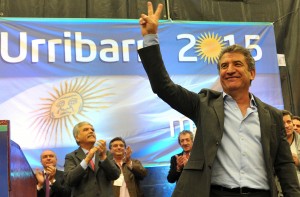 Llega casi al 70 % la imagen positiva de Urribarri en Entre Ríos 