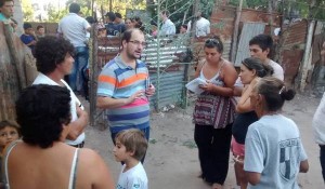 Muestra su gestión en varios lugares de la ciudad.