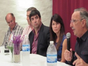 Para la intendencia de Caseros.