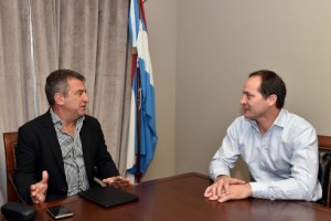 Urribarri repasó con “Camau” Espínola la marcha de las obras deportivas de Entre Ríos.