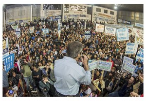 Masivo acto en La Paz.