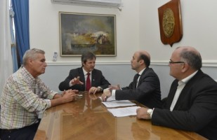Avanza el proyecto para la construcción de canchas.
