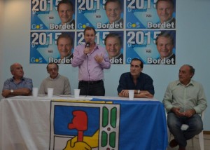 De paso por Urdinarrain y Larroque