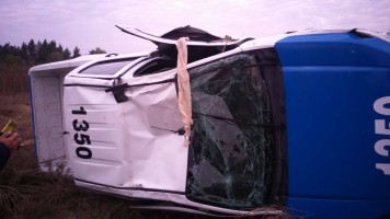 Dos efectivos policiales de Cerrito sufrieron serias lesiones en el accidente