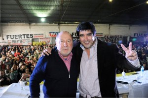 "Casi un millar de personas, sin micros ni aparato"