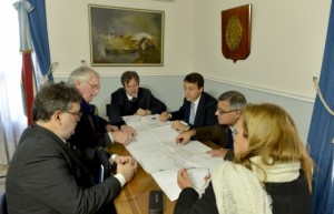 Soluciones en materia de infraestructura escolar, viviendas y obras públicas para María Grande.