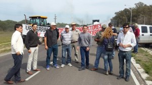 La movilización fue en la intersección de las rutas 12 y 8