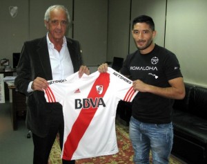 Casco firmó para River Plate