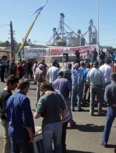 Los productores se movilizaron en la zona de San Salvador.