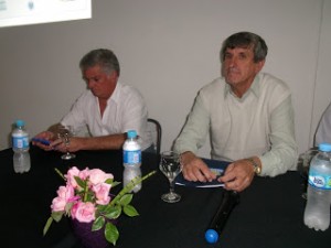 Kloss y Ruiz Moreno expusieron ante los jóvenes