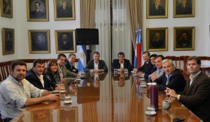 Urribarri recibió a los ganadores del FPV