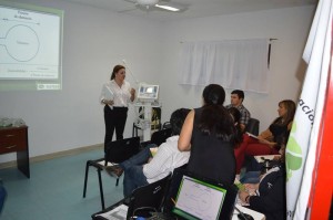 Trabajadores de salud reclaman 