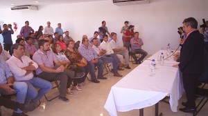 Urribarri fue el encargado de hacer la bienvenida. 