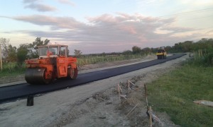 Acceso pavimentado a Antonio Tomás