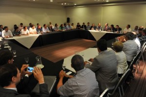 Bordet encabezó el primer encuentro de trabajo.