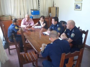 Reunión de autoridades para intensificar el trabajo policial.