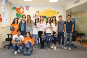 Daiana Maurice de Seguí y Sofía Ballespín, Jenifer Bonadeo, Manuela Stremel e Itatí Lezcano de Crespo.