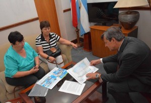 Bahl recibió a integrantes de la junta de gobierno de Aldea Santa María