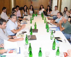 Representantes de las comunas de la costa del Paraná acordaron trabajar en conjunto para potenciar el turismo.
