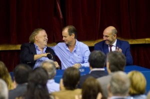 Junto a Ginés González García lanzó la primera Escuela Pública de Salud.