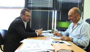 Reunión con el intendente Donda.