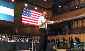 El presidente norteamericano dialogó con jóvenes emprendedores.