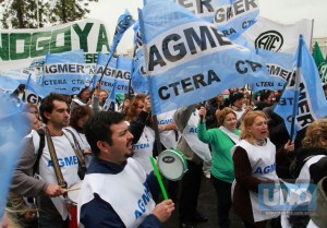 Se da marcha atrás con todo lo avanzado hasta el momento.