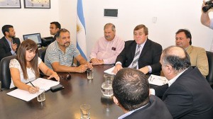 El gobierno ofertó un 26,5% a los trabajadores estatales