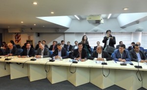 Encuentro de gobernadores y legisladores.