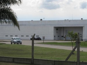 12 trabajadores quedaron cesantes en la fábrica de cartuchos