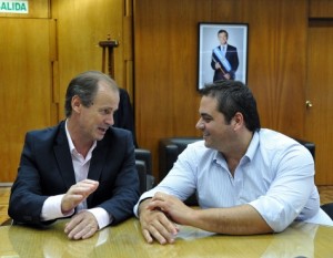 Para trabajadores afectados por las inundaciones.