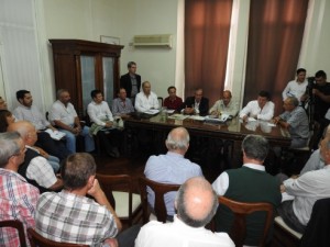 Convocada por el gobierno.