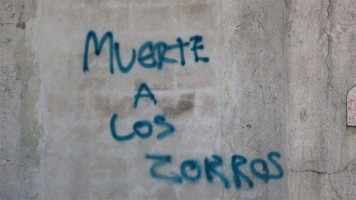 Se desconoce si se trata de un mensaje intimidatorio o una picardía juvenil.