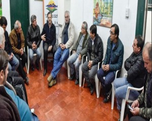 Bahl se reunió con referentes políticos.