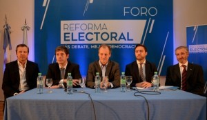 Bordet presentó la Reforma Política