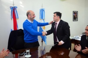 Propone un mayor énfasis en maternidad y neonatología.