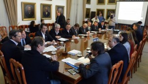 Explicó a los intendentes la modalidad de crédito.
