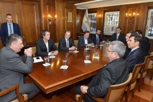 Aeropuerto de cargas y terminales portuarias en la agenda de los inversores chilenos en Entre Ríos.