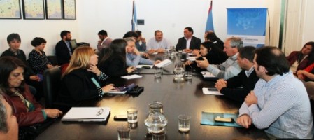 Cuarto intermedio hasta mañana.