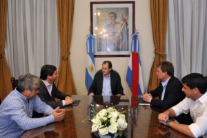 El Frente Renovador destaca la predisposición de Bordet para defender las economías regionales.