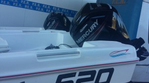 Lanchas para combatir el delito