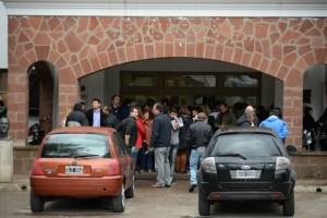 Manifestantes se convocaron en la Escuela Hogar.