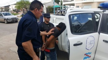 El autor del ataque sexual también robó el celular a la víctima.