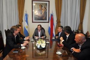 Reunión con Bahl, Urribarri, Giano, Bahillo y Navarro.