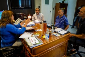 Benítez recibió a intendentes de Valle María y Piedras Blancas.