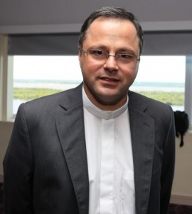 Walter Minigutti .